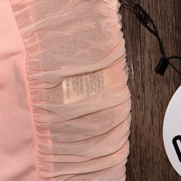 2 PC Legging w/ One-Shoulder Tank Set. Stretchy material. 10/ 10 recommend‼️ - Picture 7 of 10